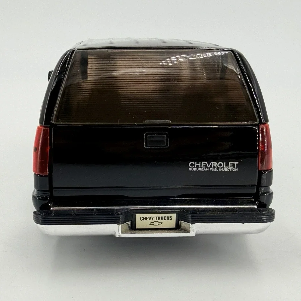 ULTRA RARE Sunnyside 1:24 Scale Black 1993 Chevy Suburban Lowrider 4/6 Drop Kit